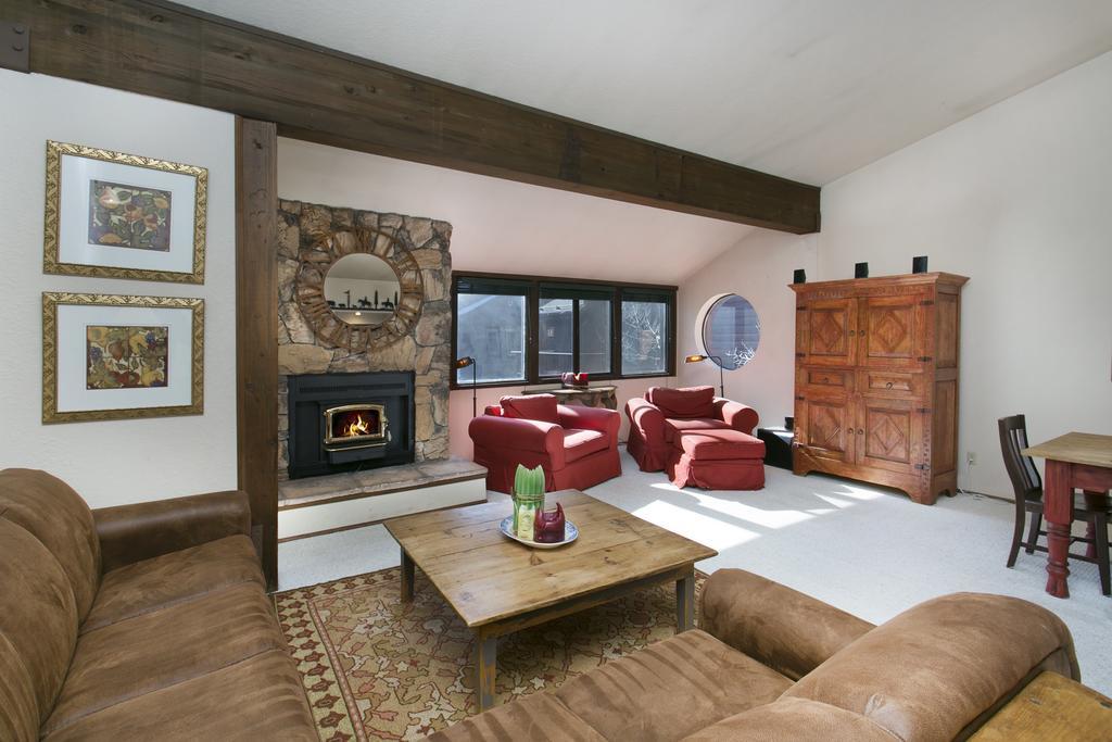 Mammoth Village Properties By 101 Great Escapes Mammoth Lakes Bilik gambar