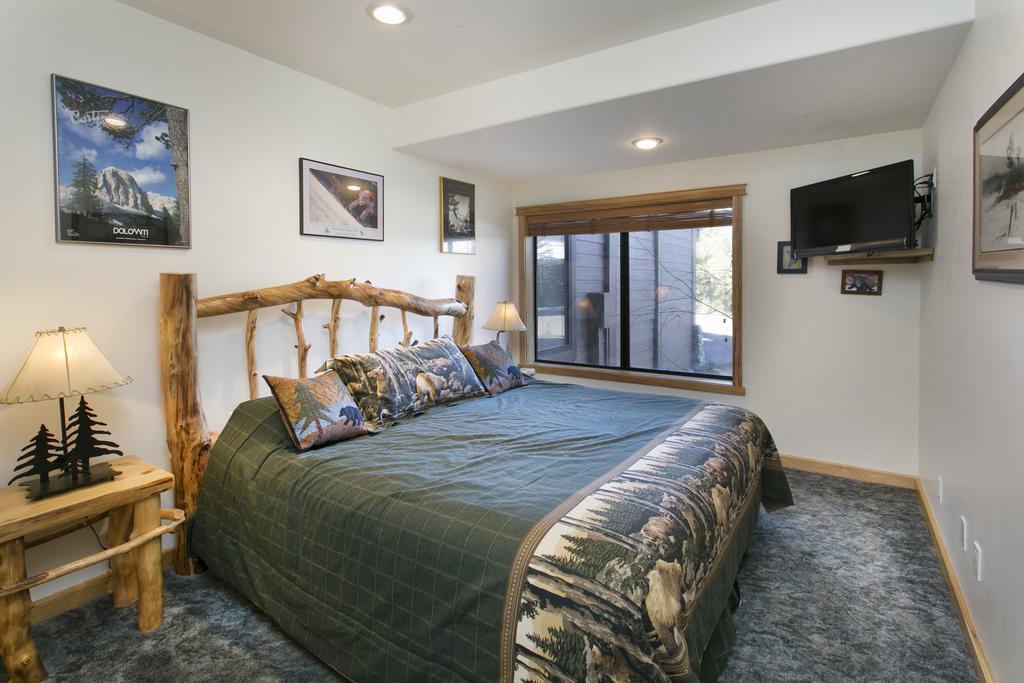 Mammoth Village Properties By 101 Great Escapes Mammoth Lakes Bilik gambar
