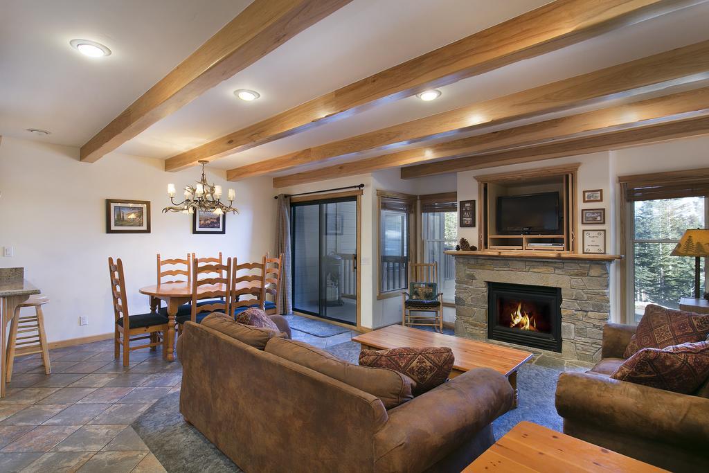 Mammoth Village Properties By 101 Great Escapes Mammoth Lakes Bilik gambar