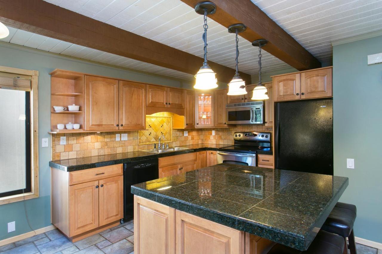 Mammoth Village Properties By 101 Great Escapes Mammoth Lakes Luaran gambar